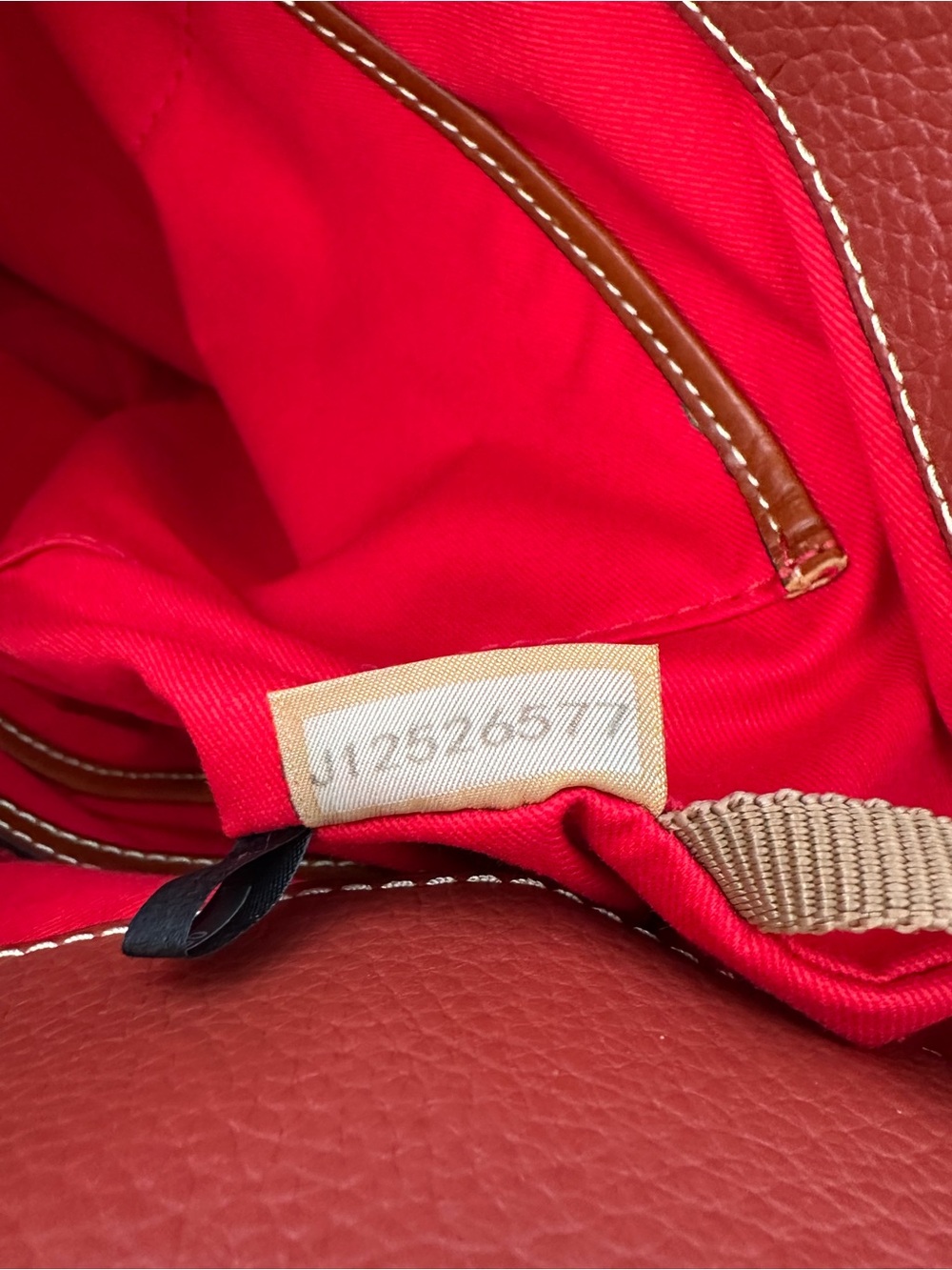 💐 Dooney & Bourke Red Pebble Grain Leather Tassel Shoulder Bag. J12526577 - Picture 12 of 14
